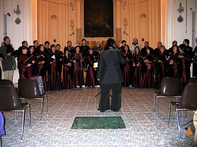 Hodie christus natus est